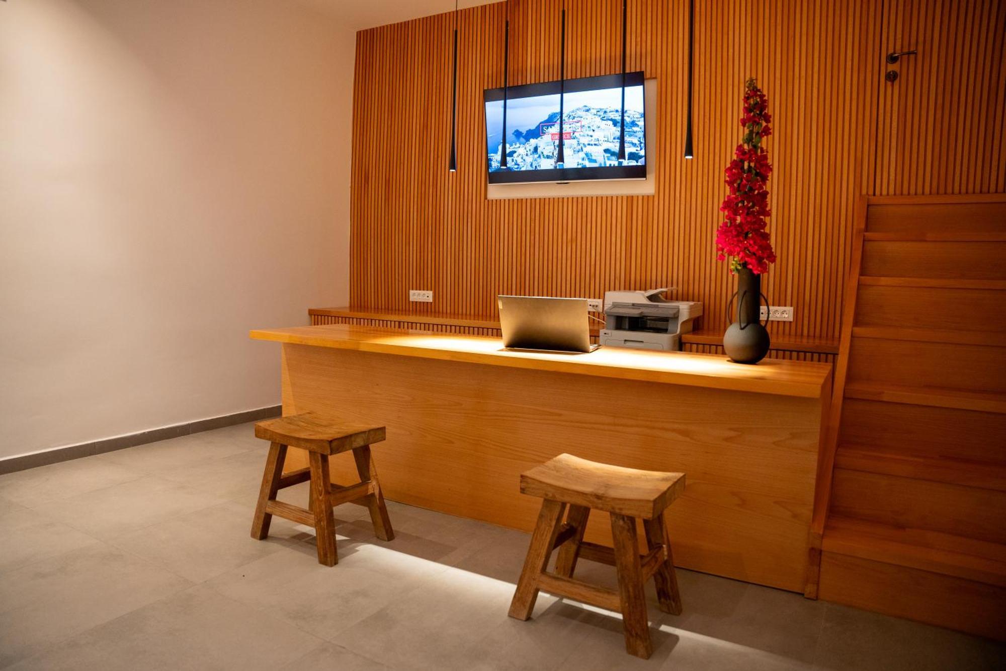 Colombos Beachfront Foinikiá Zewnętrze zdjęcie